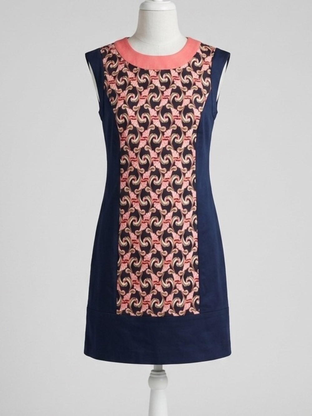 The Webster Miami x Target Mod Style Shift Dress Two-Way Deco Print Size 2